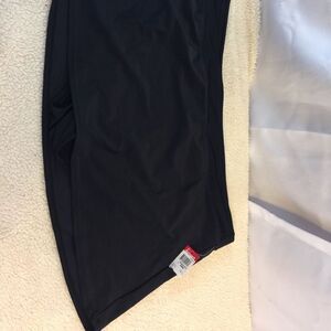 New basic 24w black swim skirt